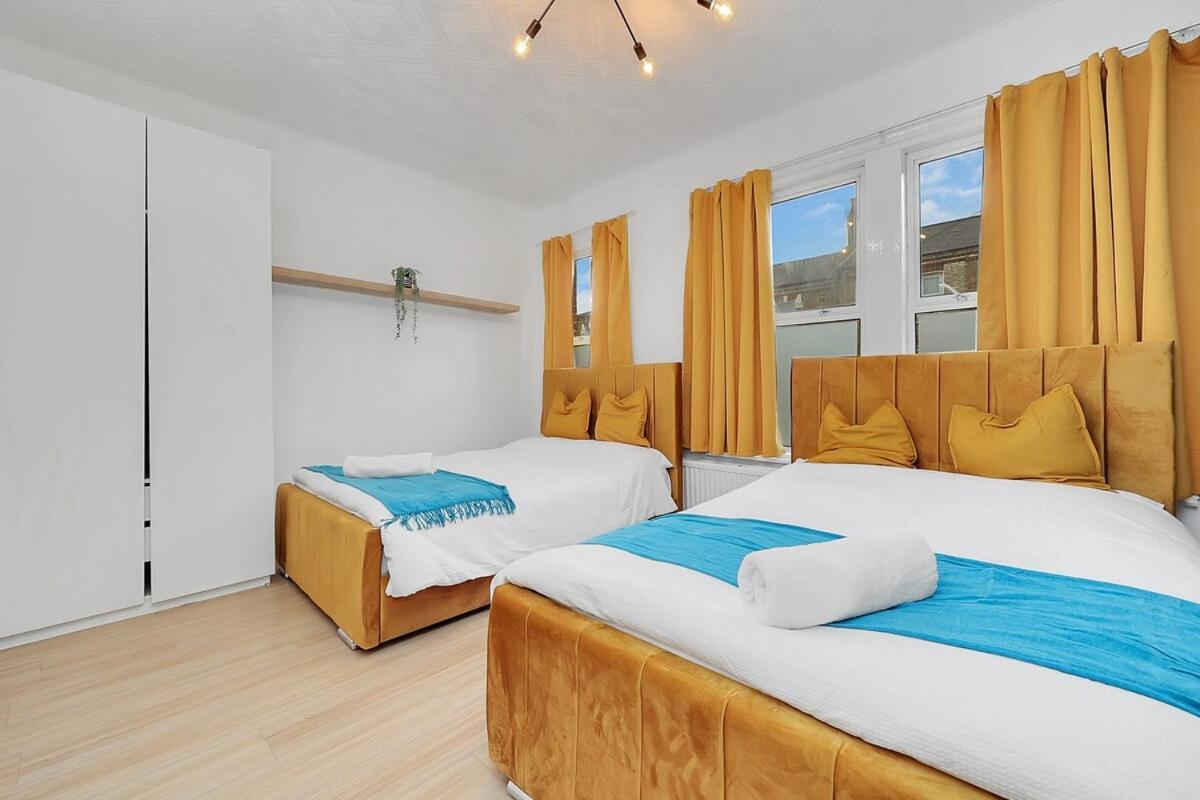 Appartamento The Townhouse By Harlington Londra