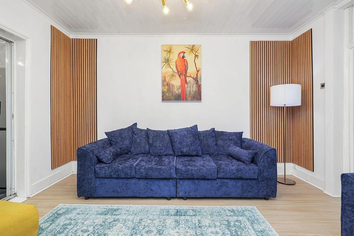 The Townhouse By Harlington Londra