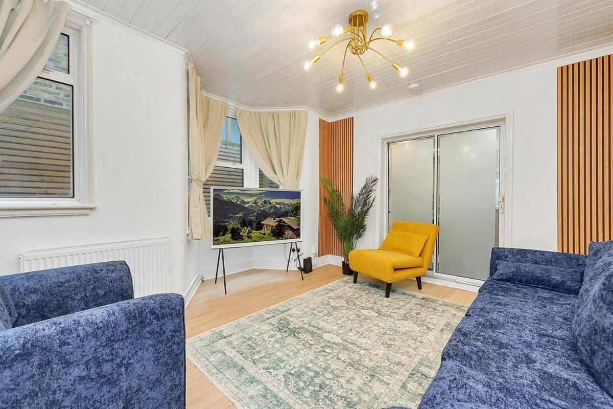 Apartment The Townhouse By Harlington