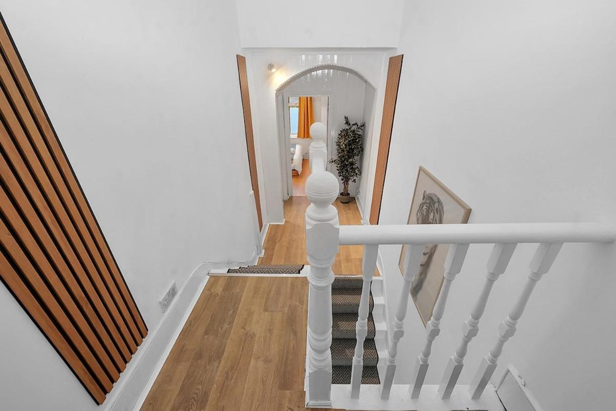 The Townhouse By Harlington